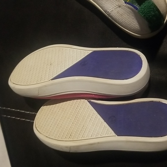 ROTHY’S The Kids Sneaker in Bubblegum 12 - Picture 15 of 15